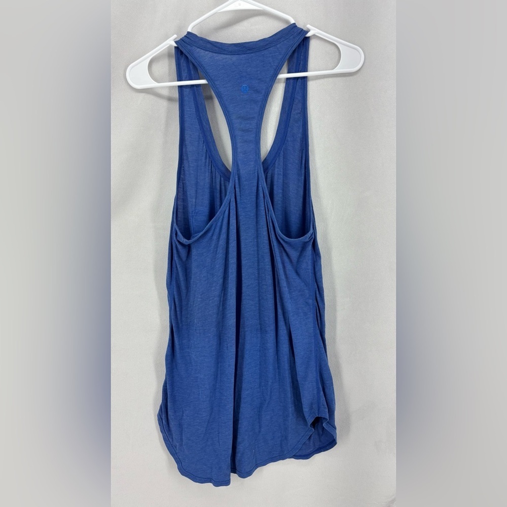 Lululemon Blue Racerback Pocket Tank Loose Fit Lightweight Gym Yoga Top Size 6